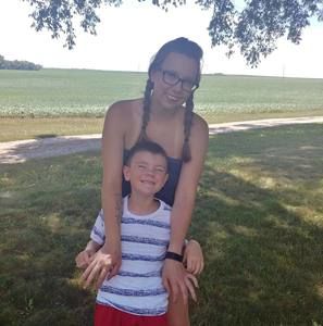 Meet your Posher, Sadee